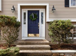 570 Nut Plains Rd, Guilford, CT 06437