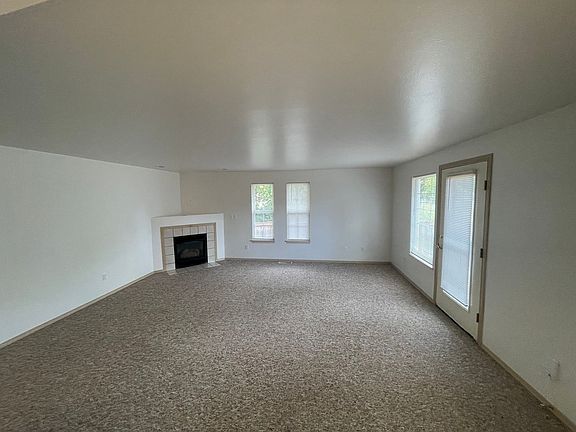 4th image of 5402 99th Pl NE #B