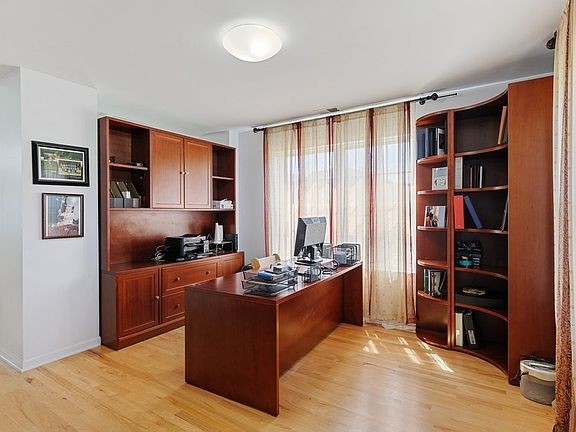 5th image of 1221 Georgetown Way Unit 1221