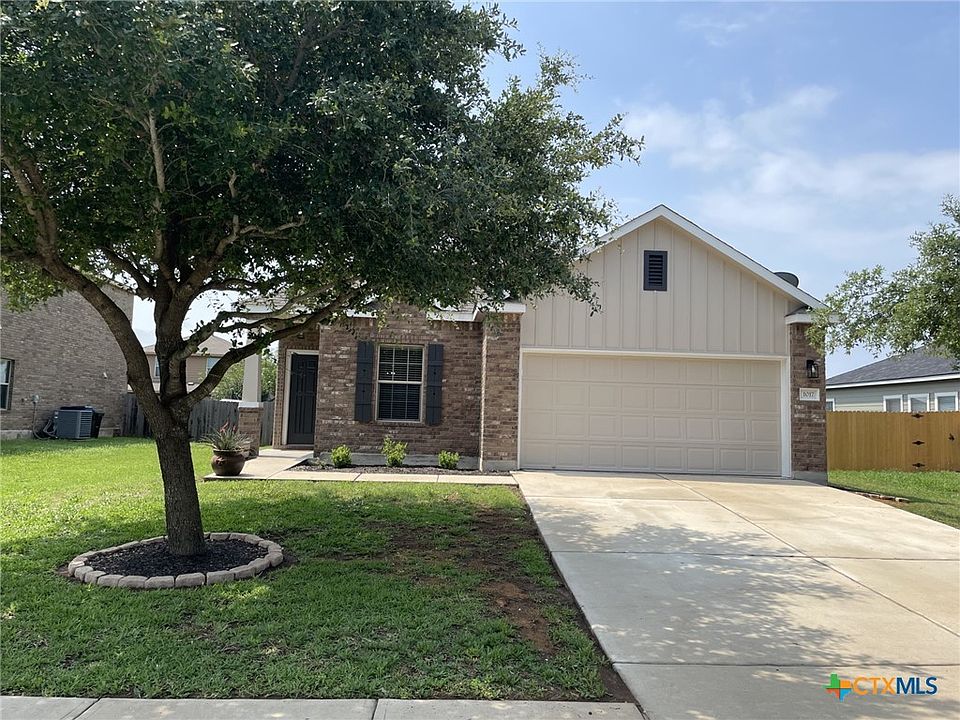 1st image of 1017 Hondo Ln