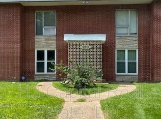 219 N 48th St #3, Belleville, IL 62226