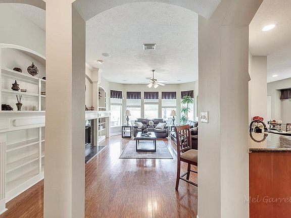 5th image of 8511 Graceful Bend Ln