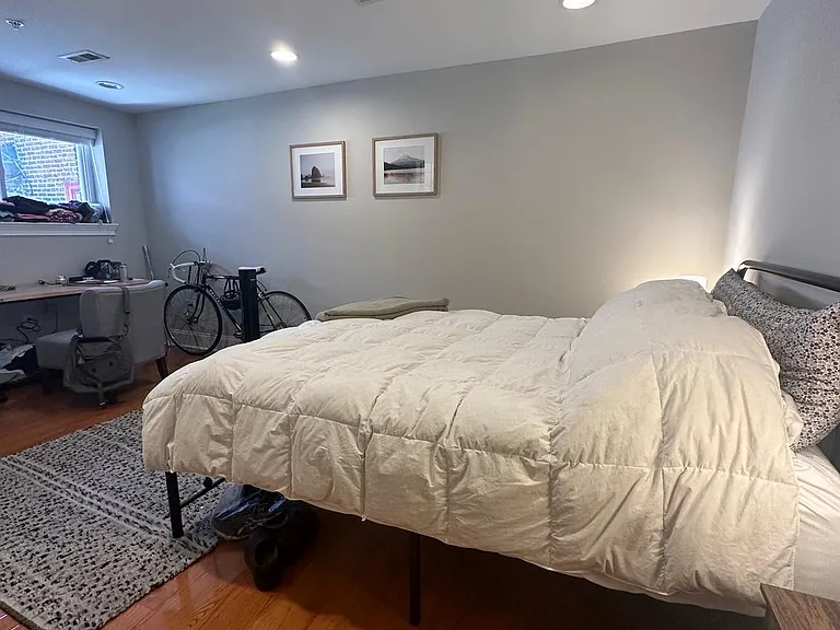 1014 Clinton St #1R — Photo 10