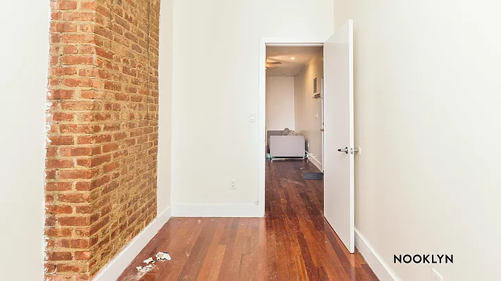 Rented by Nooklyn NYC LLC | media 4