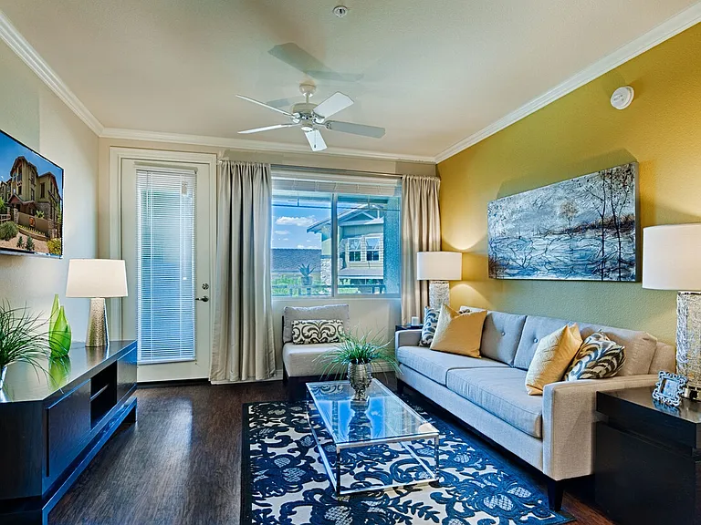 One North Scottsdale Apartments — Photo 5
