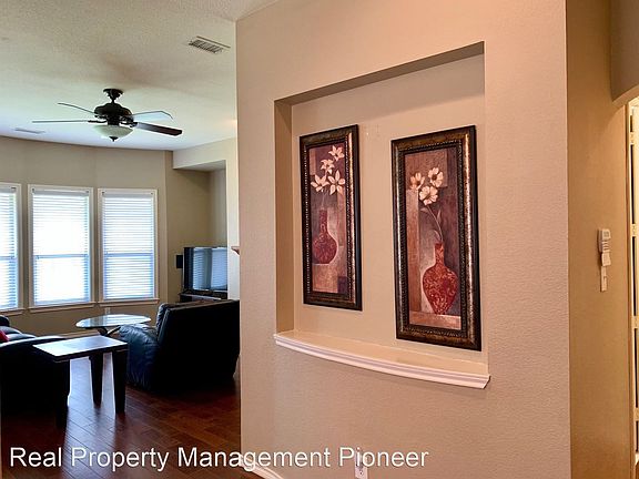 5th image of 11579 Stephenville Dr