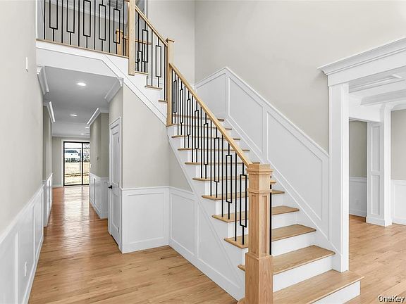 2nd image of 2000 Wilson Avenue
