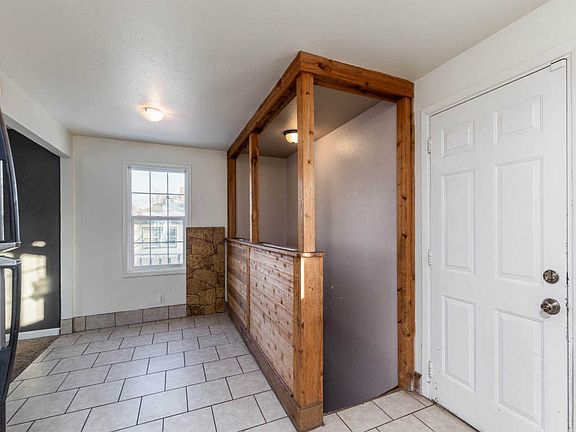 4th image of 2609 W Francis Ave