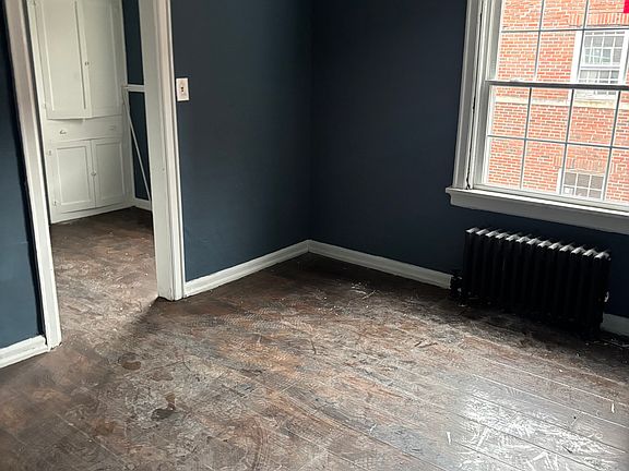 3rd image of 2836 Harrison Ave #11