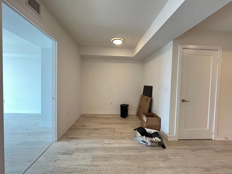 225 Village Green Sq #1905 — Photo 6
