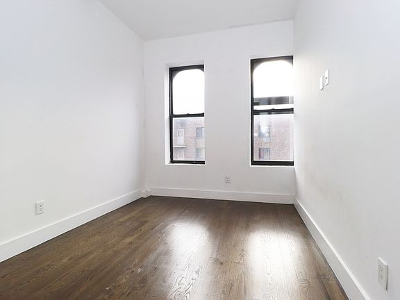 4th image of 25 Brooklyn Ave #5A