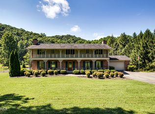110 Wiltshire Dr, Oak Ridge, TN 37830