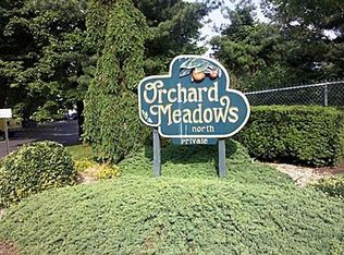 504 Orchard Meadows Dr #104, Union, NJ 07083