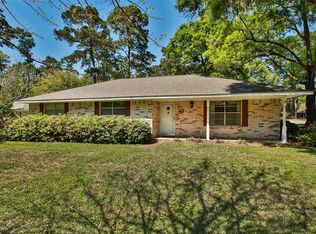 251 Castlewood Dr, Spring, TX 77386