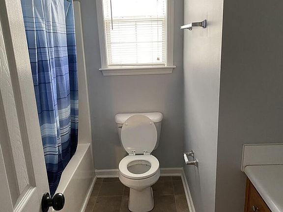2nd image of 214 Stirling Bridge Dr