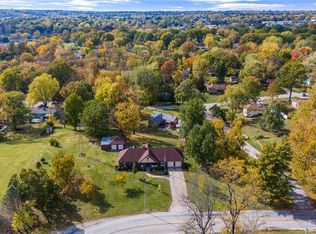 2812 E R D Mize Rd, Independence, MO 64057
