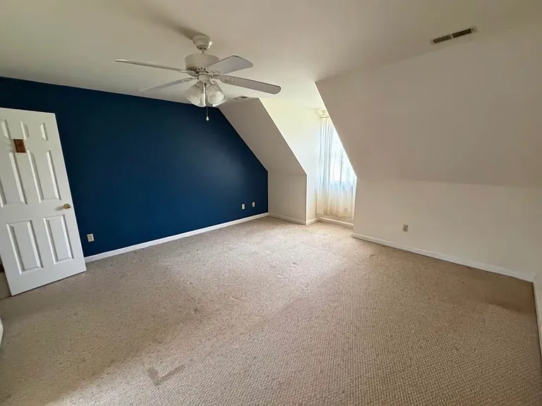 8337 Colony Cir — Photo 11