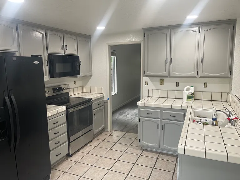 308 Clarescastle Way — Photo 3