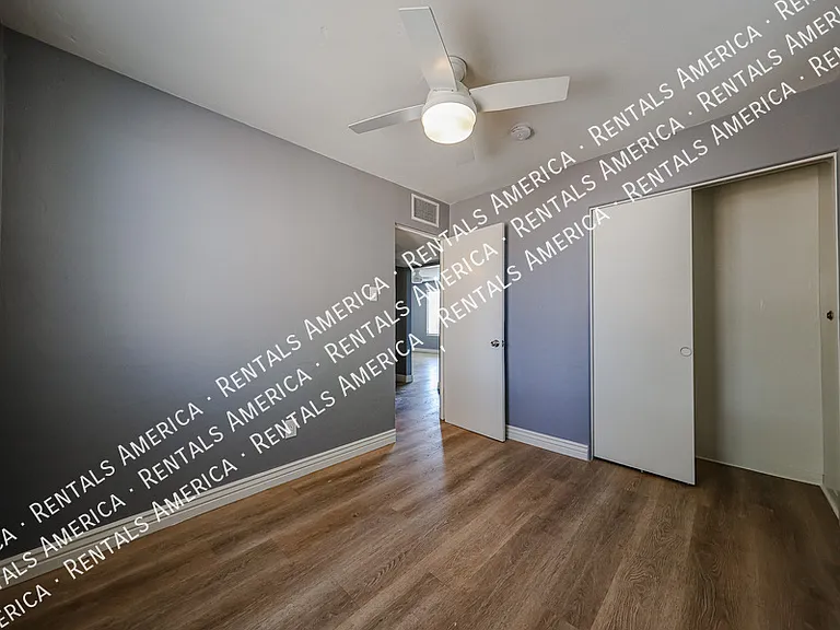 404 W Mission Ln — Photo 17