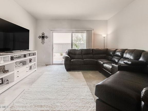 5th image of 3912 N 308th Dr