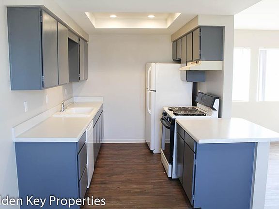 2nd image of 310 S Horne St APT 3C