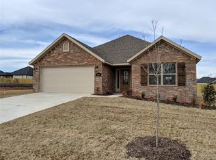 464 Concho St, Farmington, AR 72730