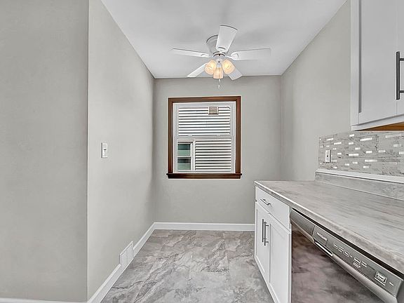 5th image of 3422 Heresford Dr