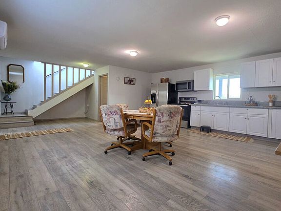 5th image of 39580 Howard Rd