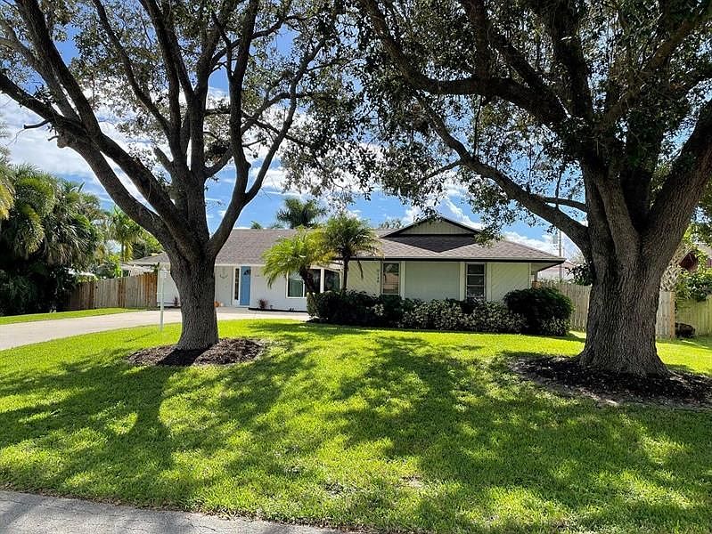 8148 SE Coconut St, Hobe Sound, FL 33455 Zillow
