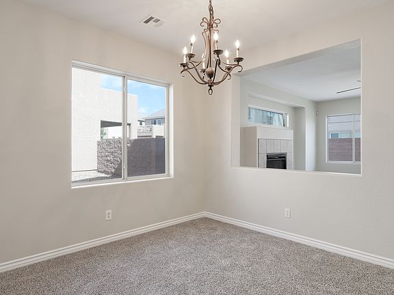 4th image of 316 Sierra Breeze Ave