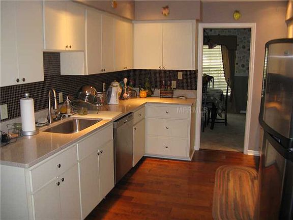 2nd image of 5090 Parkridge Ct