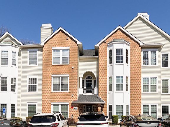 2nd image of 4138 Fountainside Ln Unit 201