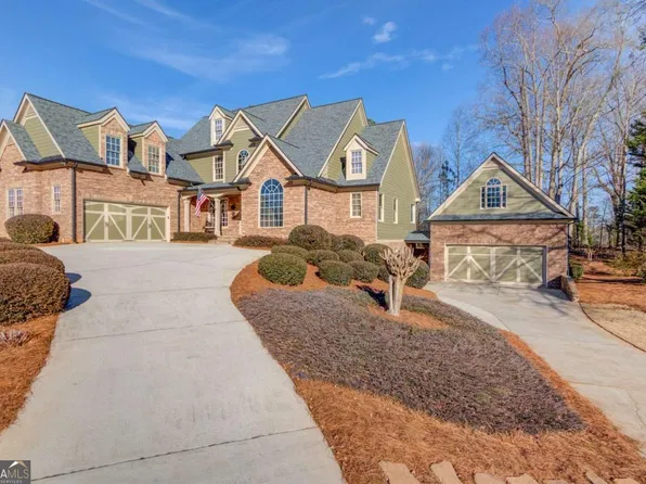 1081 Overlook Ln, Monroe, GA 30656