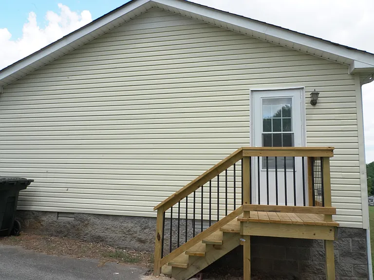 Side door to Laundry Room