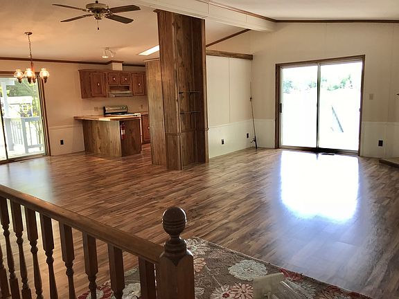 2nd image of 21805 Oak Dr