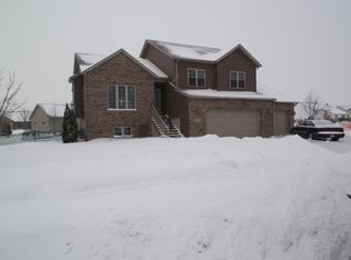 1524 Chipper Ln, Sun Prairie, WI 53590