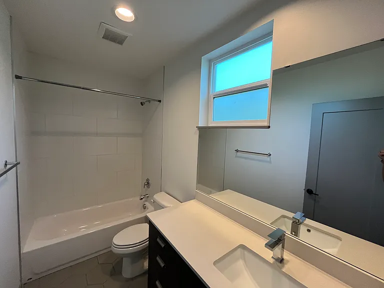 6230B Corson Ave S #6230B — Photo 8