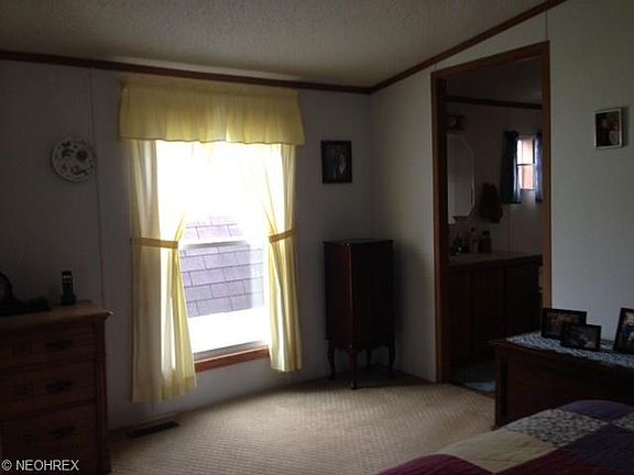 2nd image of 127 Paradise Dr