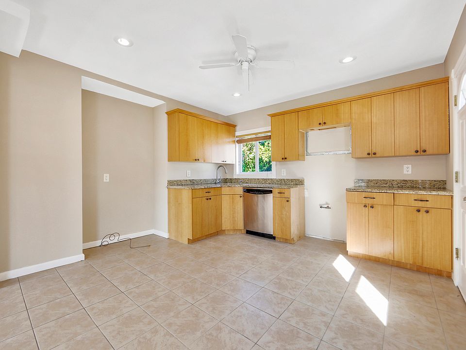 1st image of 346 Norfeld Blvd