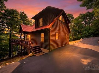 142 Fawn Lane, Purlear, NC 28665