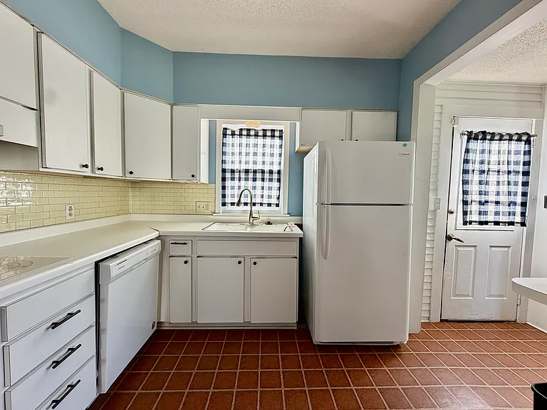 412 Pine St — Photo 7