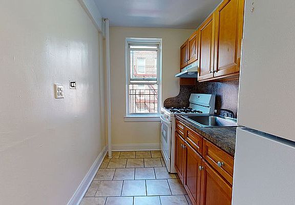 5th image of 2058 Cropsey Ave APT 5B