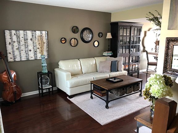 2nd image of 5090 Stoneybrook Blvd