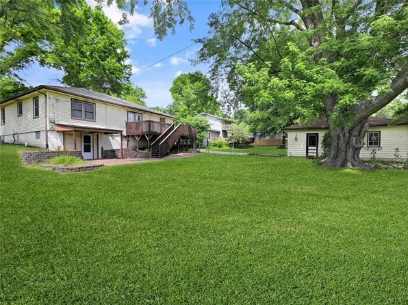 901 Limit St, Leavenworth, KS 66048
