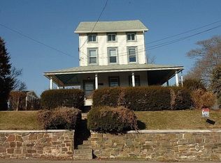 923 W Bridge St, Phoenixville, PA 19460