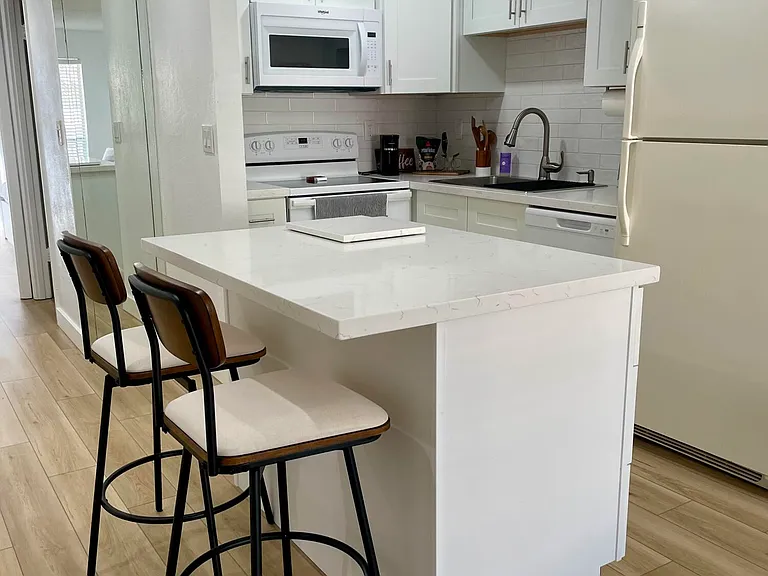 1100 Crystal Lake Dr #207 — Photo 9