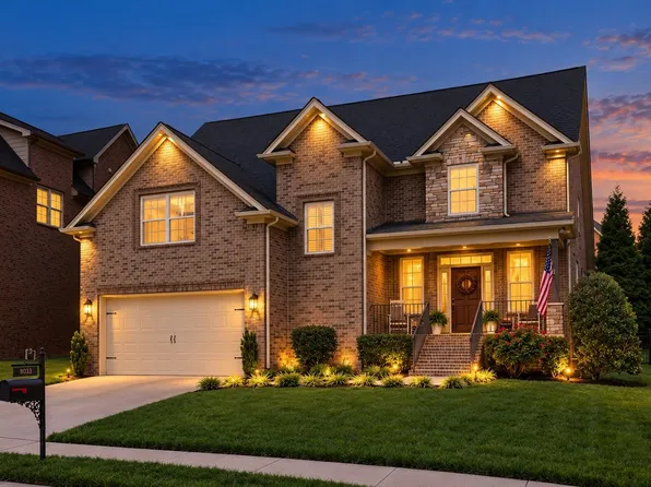 8033 Fenwick Ln, Spring Hill, TN 37174