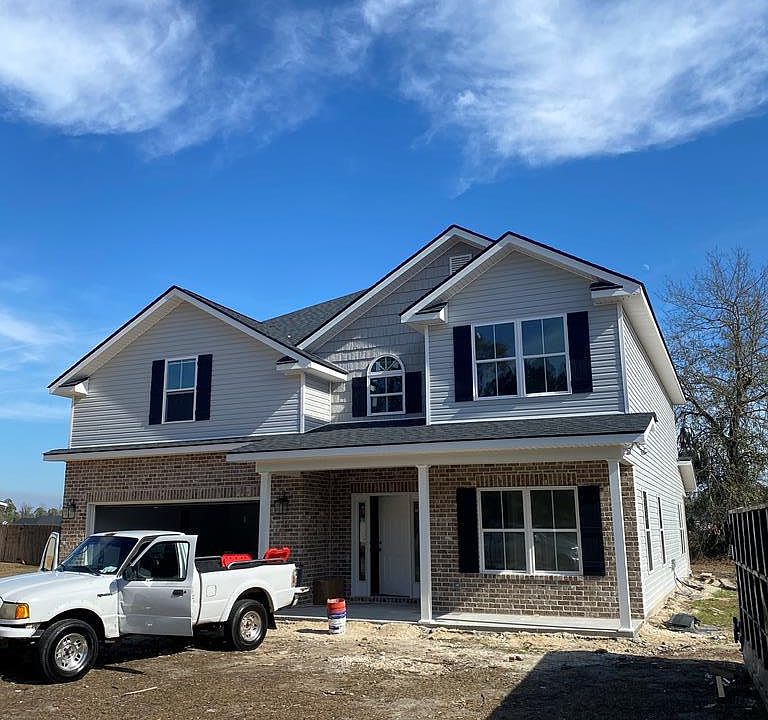 1st image of 193 Pecan Dr NE