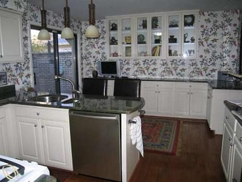 4th image of 1126 Meadowglen Ct
