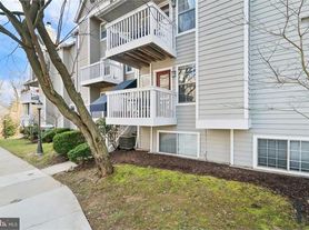 5822 Inman Park Cir
